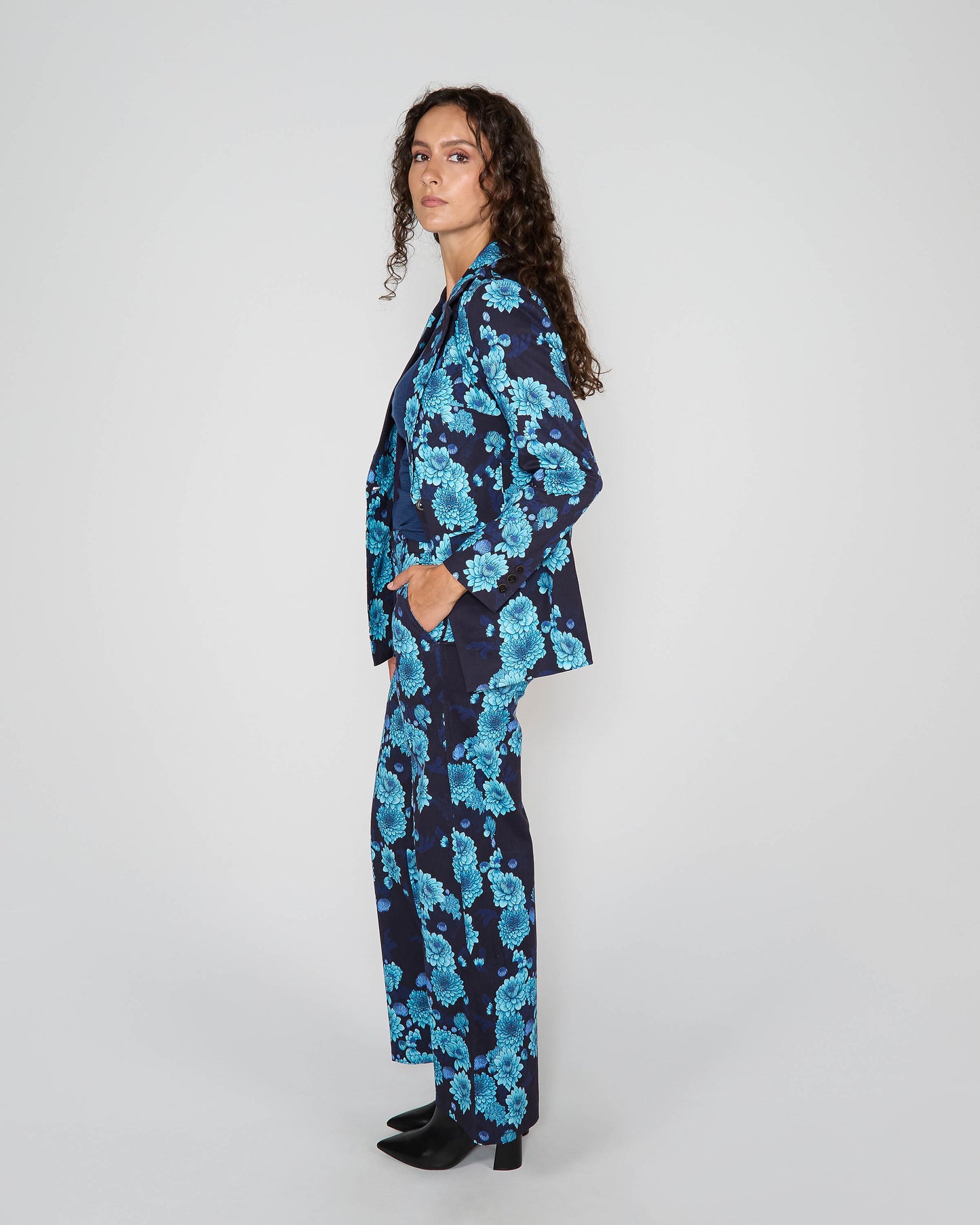 JANE SERIOUS FLORAL TAILORED BLAZER - NAVY
