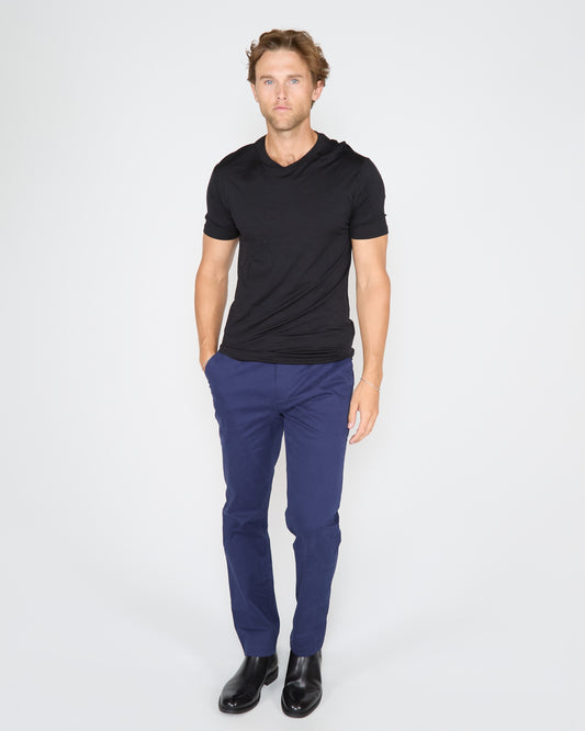 VICTOR V-NECK  MERINO SHIRT IN BLACK