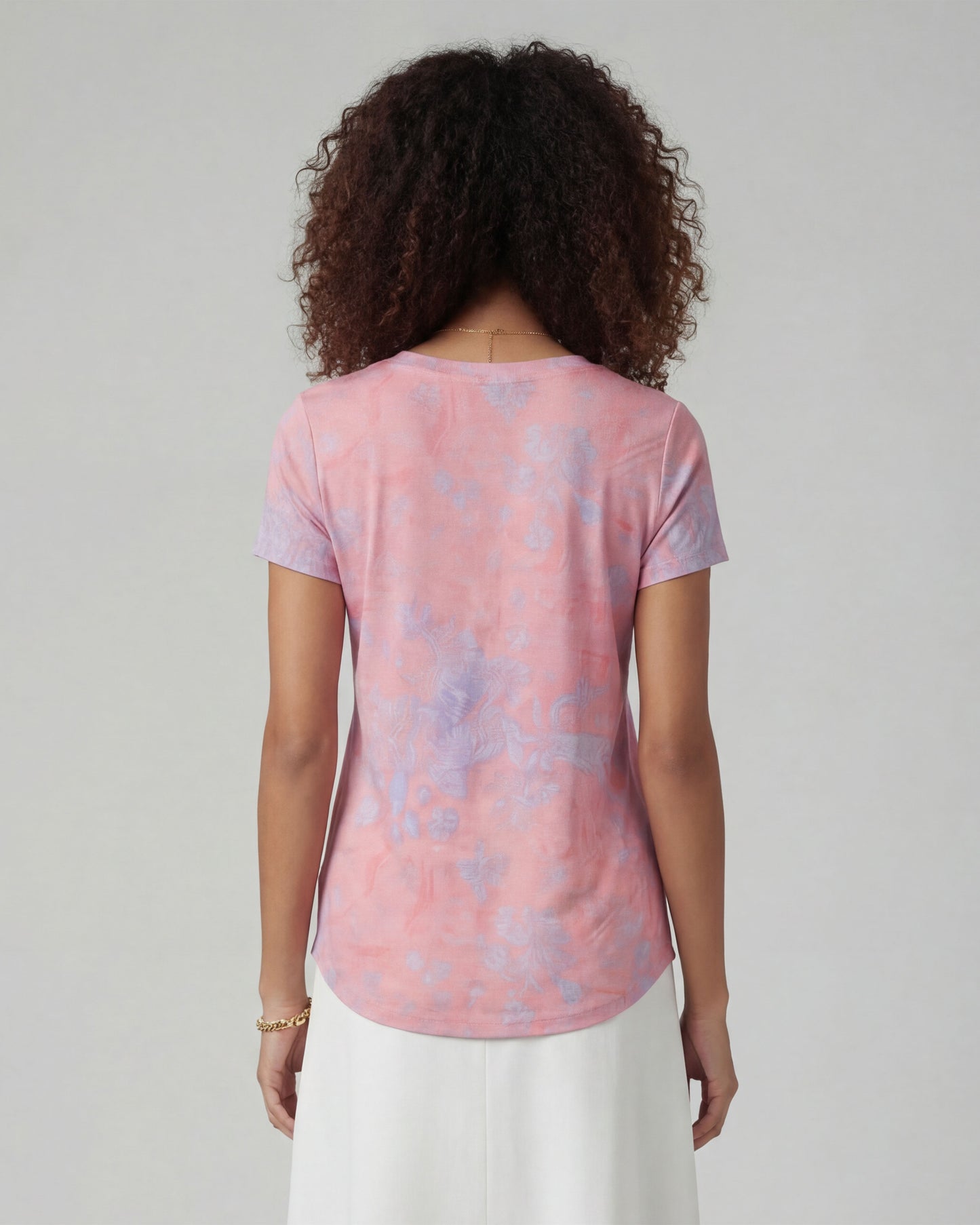 VICTORIA PAISLEY EXPLOSION CORAL WOMENS V-NECK PRINTED TOP