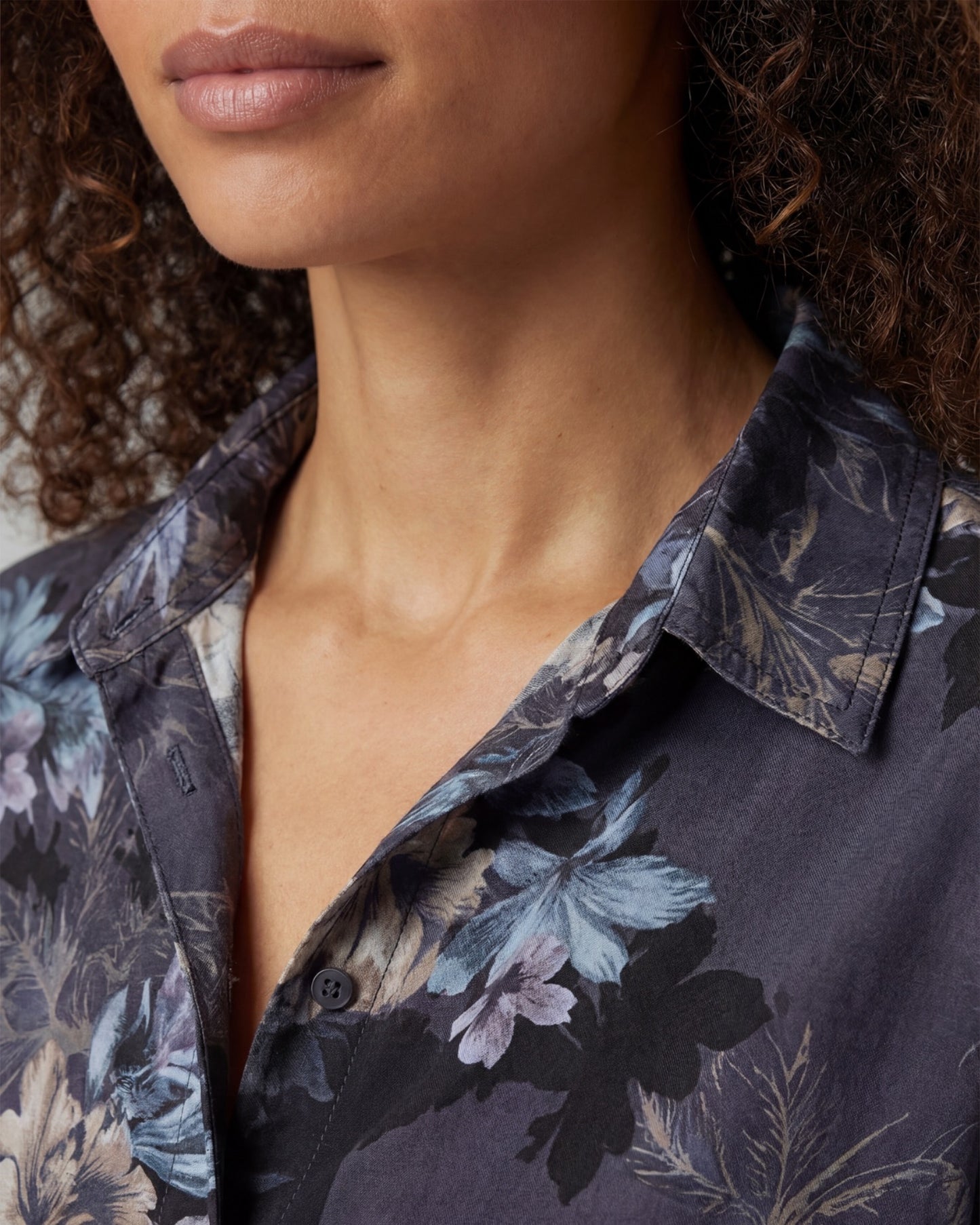 LARA EXOTIC FLORAL BLACK WOMEN'S RELAXED LINEN SHIRT