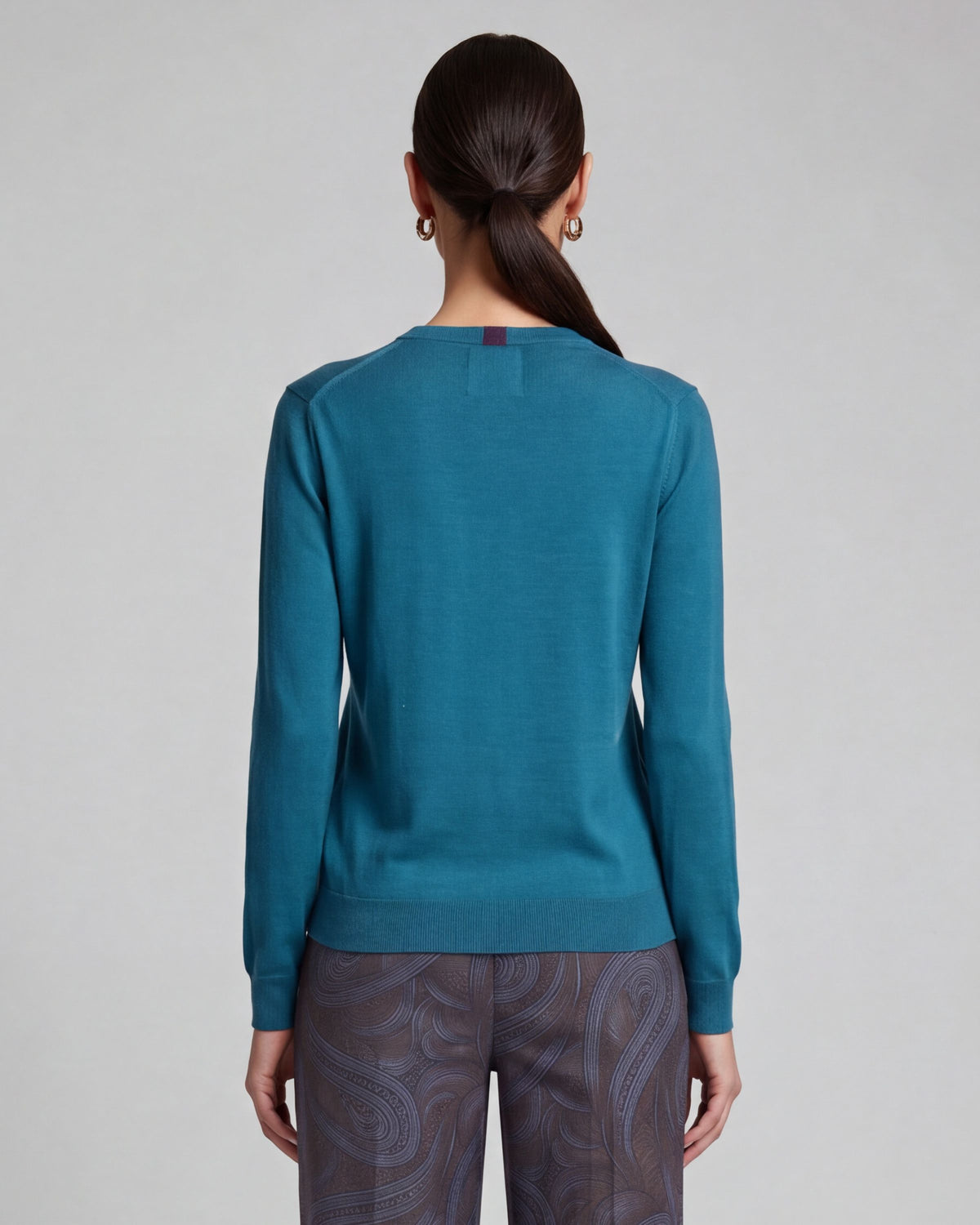 SASHA LEGION WOMEN'S MERINO SILK CASHMERE V-NECK SWEATER
