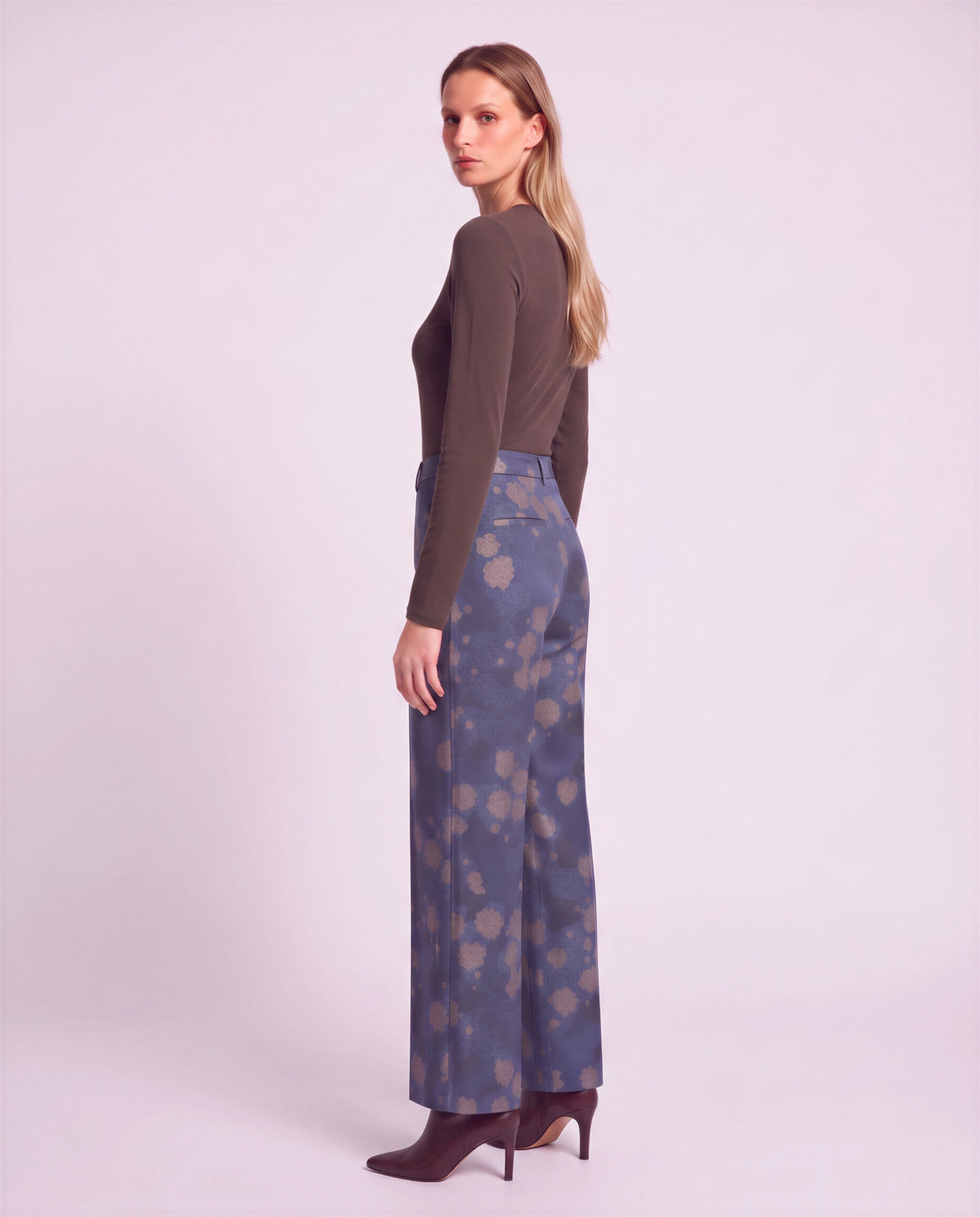 PHILLIS LANS FLORAL NAVY WOMEN'S STRETCH TENCEL TAILORED PANT